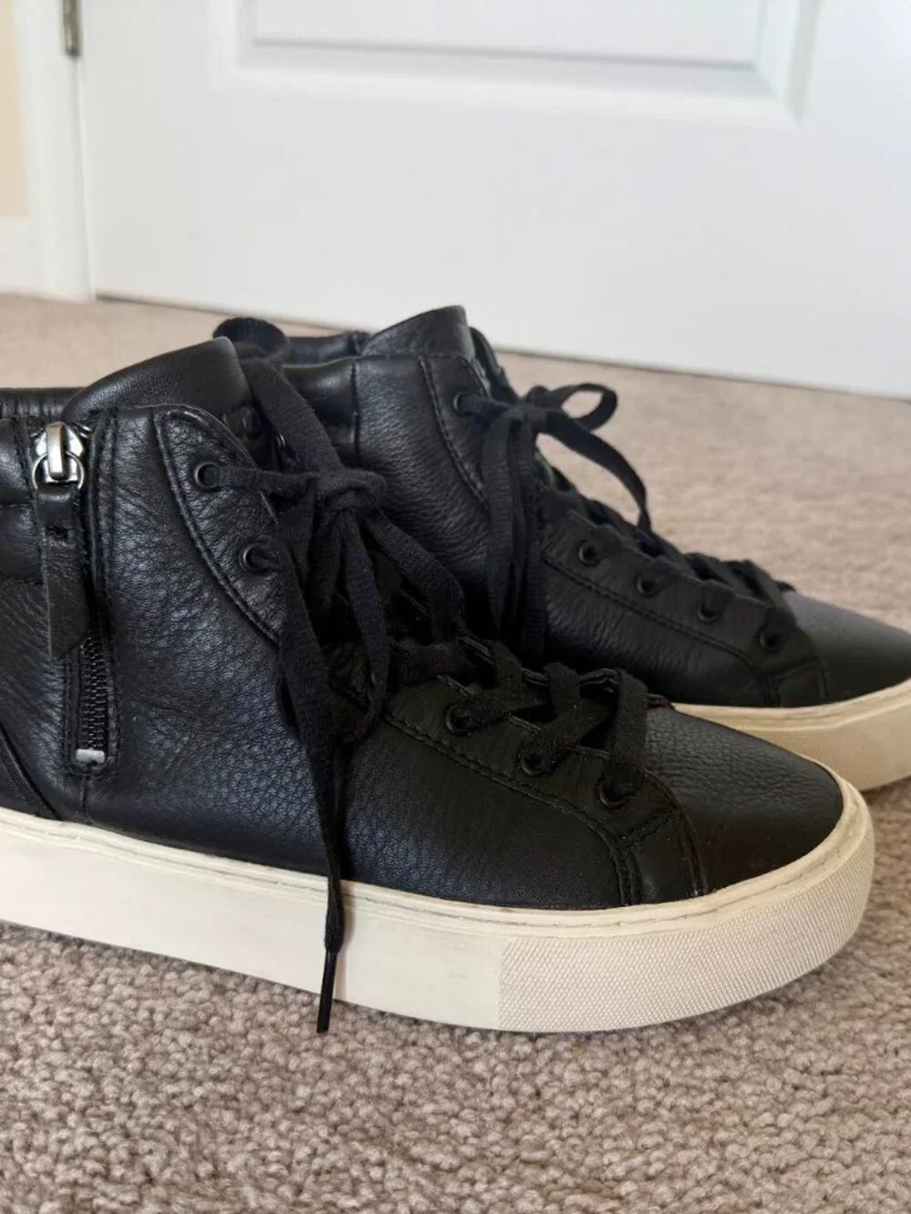 Lightly Used Ugg Blaney High Top Black Leather Sneakers Womens Sz 8